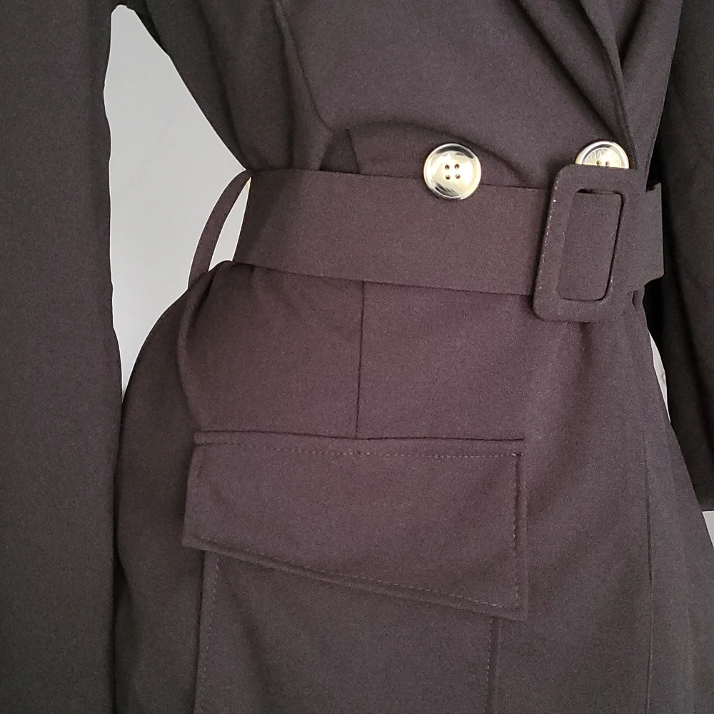 MAKE AN OFFER! IMPORTED BLAZER WORK OR PLAY - Picture 8 of 17